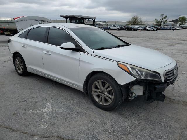 5NPE24AF0FH234208 - 2015 HYUNDAI SONATA SE WHITE photo 4