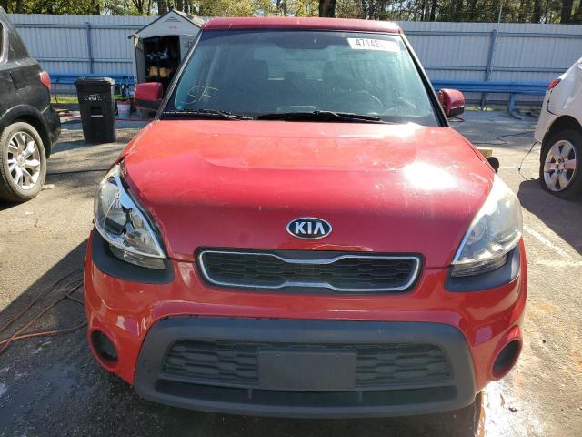 KNDJT2A58D7609030 - 2013 KIA SOUL RED photo 5