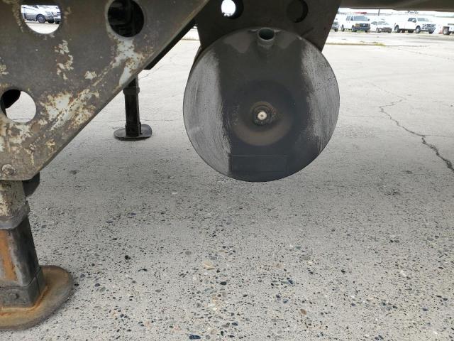 1UYVS2539TU963203 - 1996 UTILITY TRAILER WHITE photo 9