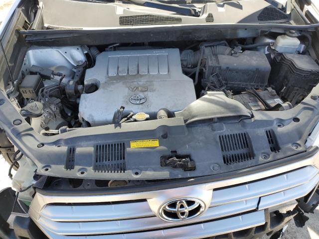 5TDBK3EH2BS067802 - 2011 TOYOTA HIGHLANDER BASE SILVER photo 11