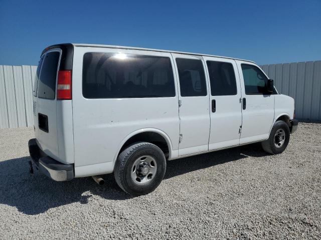 1GAWGPFA8E1123196 - 2014 CHEVROLET EXPRESS G2 LS WHITE photo 3