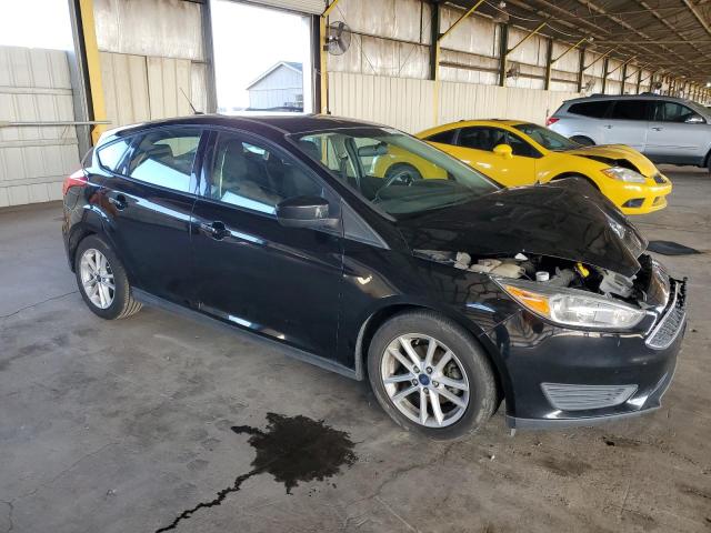 1FADP3K21JL324433 - 2018 FORD FOCUS SE BLACK photo 4