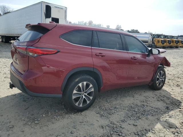 5TDGZRAH6NS553429 - 2022 TOYOTA HIGHLANDER XLE 红色 照片 3