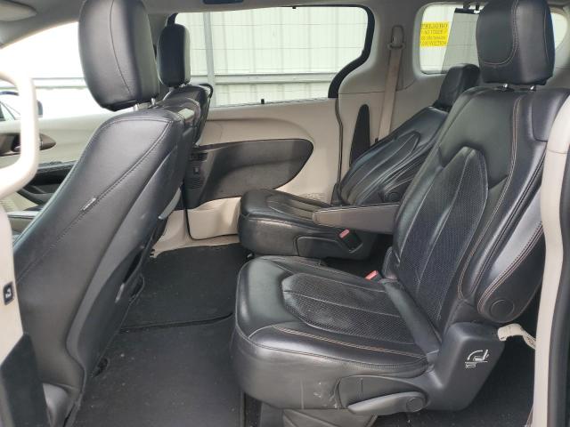 2C4RC1EG9HR591943 - 2017 CHRYSLER PACIFICA TOURING L PLUS BLACK photo 11