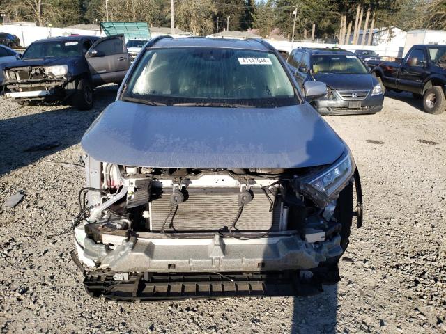 2T3A1RFV4KC054085 - 2019 TOYOTA RAV4 XLE PREMIUM SILVER photo 5