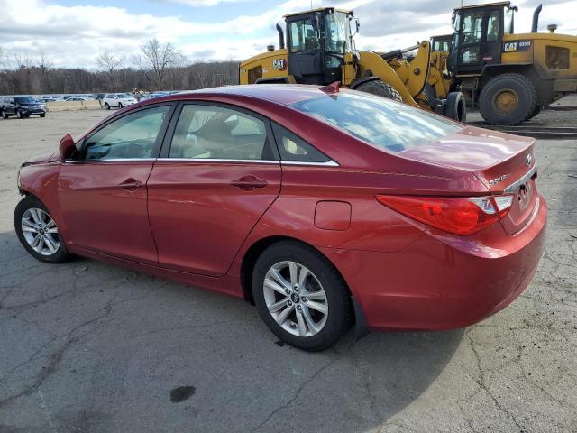 5NPEB4AC7BH118777 - 2011 HYUNDAI SONATA GLS RED photo 2