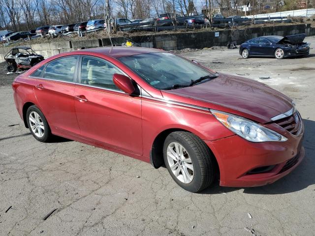 5NPEB4AC7BH118777 - 2011 HYUNDAI SONATA GLS RED photo 4