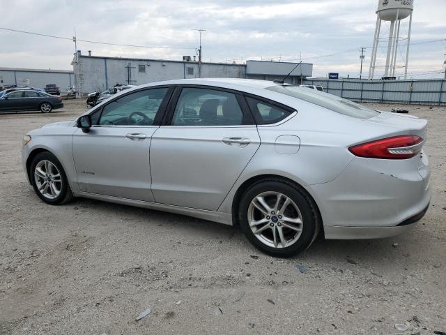 3FA6P0LU0JR172377 - 2018 FORD FUSION SE HYBRID SILVER photo 2