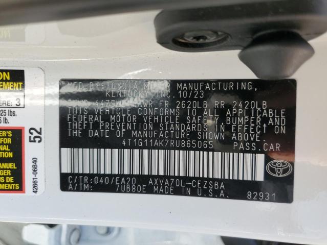 4T1G11AK7RU865065 - 2024 TOYOTA CAMRY SE NIGHT SHADE WHITE photo 12