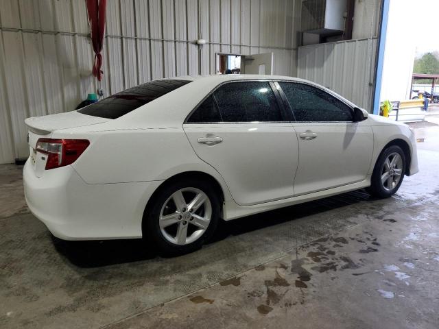 4T1BF1FK7EU425720 - 2014 TOYOTA CAMRY L WHITE photo 3