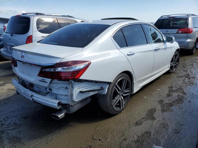 1HGCR3F90HA043349 - 2017 HONDA ACCORD TOURING WHITE photo 3