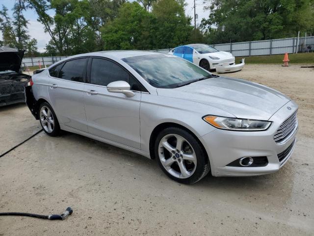 3FA6P0HD6FR289140 - 2015 FORD FUSION SE SILVER photo 4