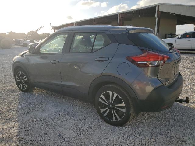 3N1CP5CU0KL481719 - 2019 NISSAN KICKS S SILVER photo 2