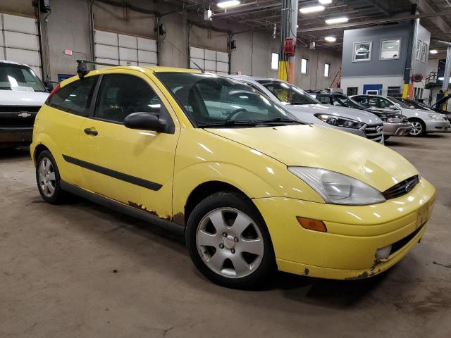 3FAFP31382R207390 - 2002 FORD FOCUS ZX3 YELLOW photo 4