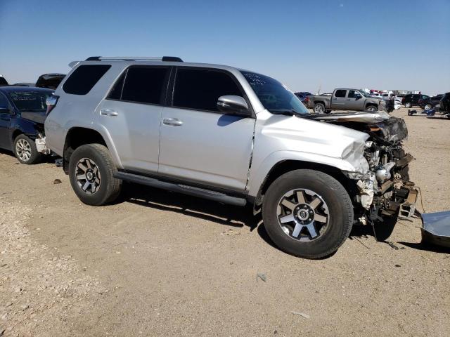 JTEBU5JR7G5349351 - 2016 TOYOTA 4RUNNER SR5/SR5 PREMIUM ვერცხლისფერი ფოტო 4