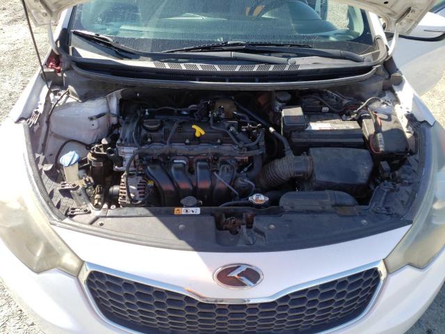 KNAFZ4A80E5175450 - 2014 KIA FORTE EX WHITE photo 11