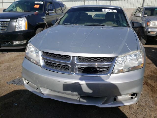 1B3BD4FG9BN551723 - 2011 DODGE AVENGER EXPRESS 银色 照片 5