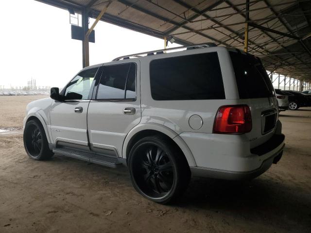 5LMFU27RX3LJ36064 - 2003 LINCOLN NAVIGATOR WHITE photo 2