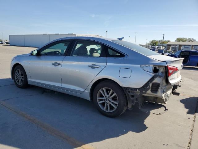 5NPE24AF0FH131791 - 2015 HYUNDAI SONATA SE SILVER photo 2