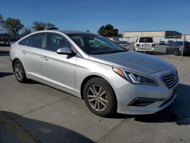 5NPE24AF0FH131791 - 2015 HYUNDAI SONATA SE SILVER photo 4