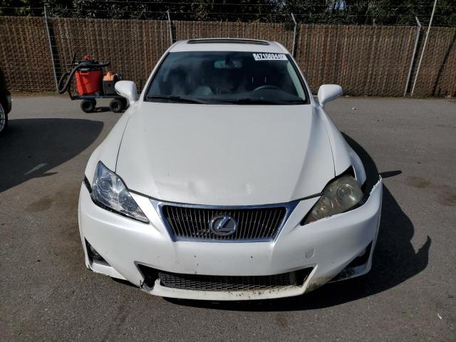 JTHBF5C26D5187978 - 2013 LEXUS IS 250 WHITE photo 5