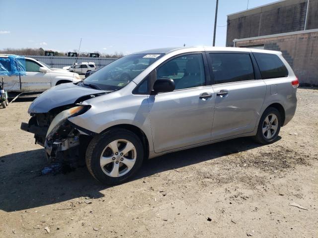 2012 TOYOTA SIENNA, 