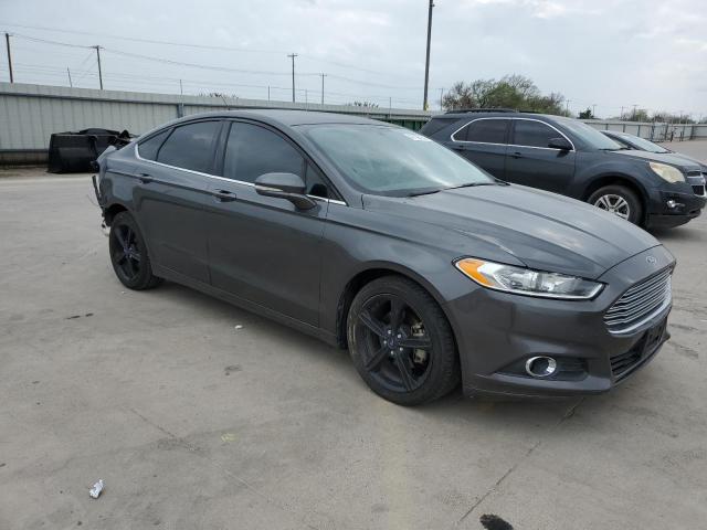 3FA6P0H73GR314393 - 2016 FORD FUSION SE GRAY photo 4