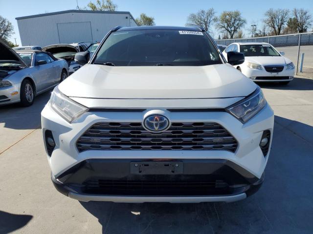 2T3EWRFV2LW061975 - 2020 TOYOTA RAV4 XSE WHITE photo 5