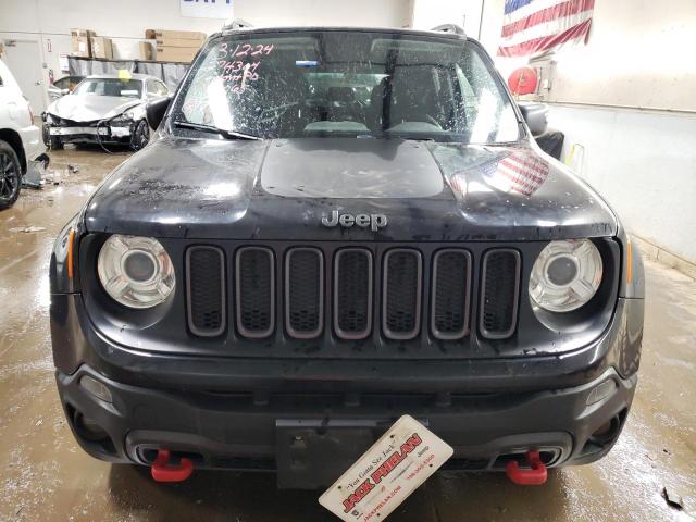 ZACCJBCB8HPG63065 - 2017 JEEP RENEGADE TRAILHAWK BLACK photo 5