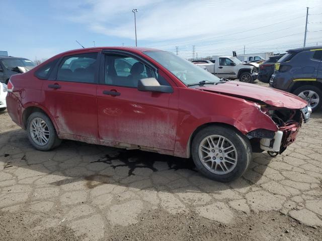 1FAHP3FNXAW136160 - 2010 FORD FOCUS SE RED photo 4