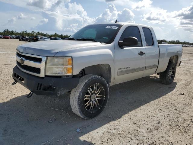 1GCSKREA9AZ210361 - 2010 CHEVROLET SILVERADO K1500 LS SILVER photo 1