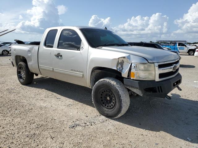 1GCSKREA9AZ210361 - 2010 CHEVROLET SILVERADO K1500 LS SILVER photo 4