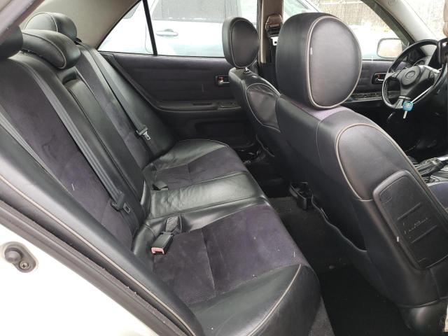 JTHBD192220034689 - 2002 LEXUS IS 300 SILVER photo 10