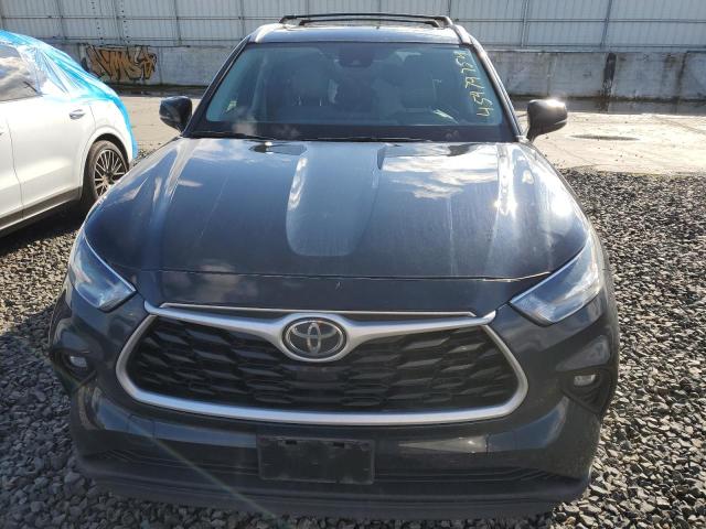 5TDGZRBH0NS586408 - 2022 TOYOTA HIGHLANDER XLE BLACK photo 5