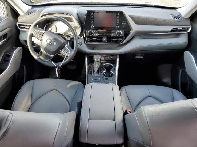 5TDGZRBH0NS586408 - 2022 TOYOTA HIGHLANDER XLE BLACK photo 8