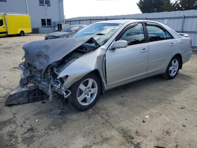 4T1BA32K34U501495 - 2004 TOYOTA CAMRY SE SILVER photo 1