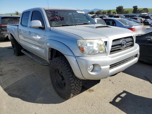 5TEMU52NX7Z459820 - 2007 TOYOTA TACOMA DOUBLE CAB LONG BED SILVER photo 4