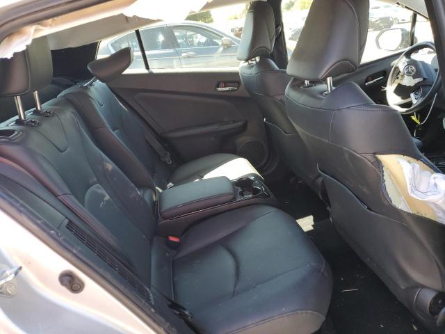 JTDKARFP6J3070651 - 2018 TOYOTA PRIUS PRIM 银色 照片 10