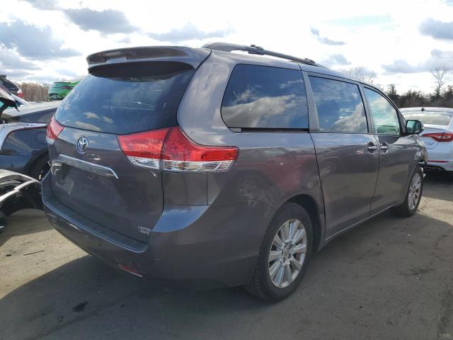 5TDDK3DC3ES092601 - 2014 TOYOTA SIENNA XLE GRAY photo 3