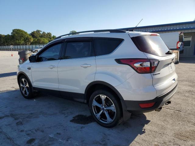 1FMCU0GD9HUA05966 - 2017 FORD ESCAPE SE WHITE photo 2