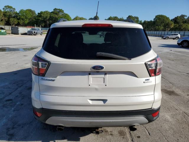 1FMCU0GD9HUA05966 - 2017 FORD ESCAPE SE WHITE photo 6