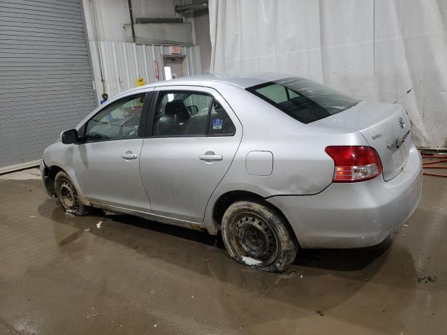 JTDBT923571147608 - 2007 TOYOTA YARIS SILVER photo 2