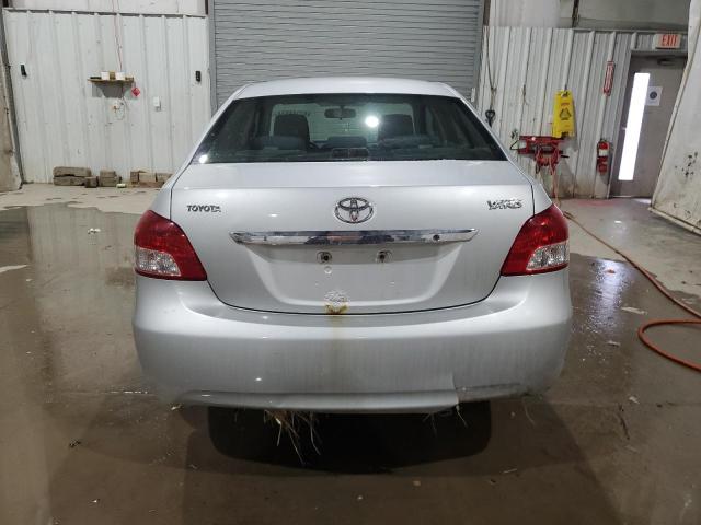 JTDBT923571147608 - 2007 TOYOTA YARIS SILVER photo 6