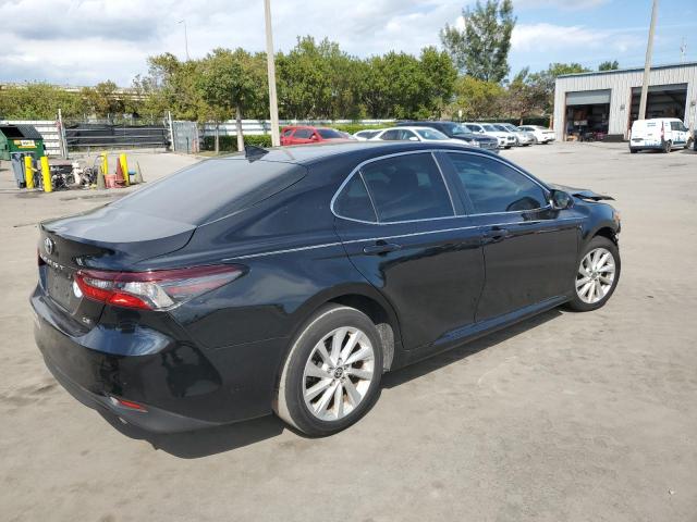 4T1C11AK0PU105121 - 2023 TOYOTA CAMRY LE 黑色 照片 3