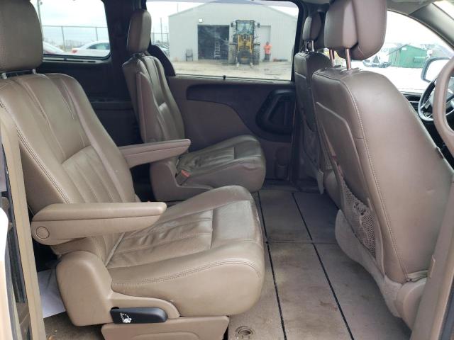 2A4RR8DG4BR780610 - 2011 CHRYSLER TOWN & COU TOURING L GOLD photo 11