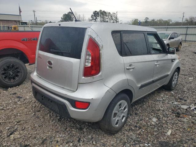 KNDJT2A51C7463469 - 2012 KIA SOUL SILVER photo 3