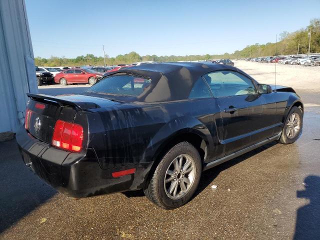 1ZVFT84N955252522 - 2005 FORD MUSTANG BLACK photo 3
