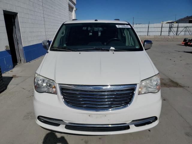 2A4RR8DG2BR785112 - 2011 CHRYSLER TOWN & COU TOURING L WHITE photo 5