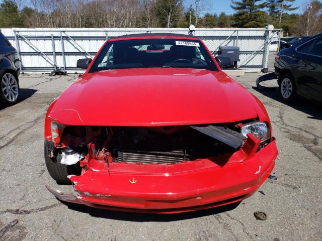 1ZVFT84N655232227 - 2005 FORD MUSTANG RED photo 5