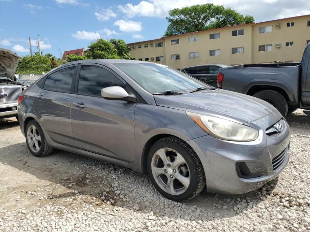 KMHCT4AE3DU494080 - 2013 HYUNDAI ACCENT GLS GRAY photo 4